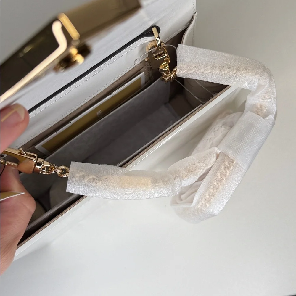 NWT MICHAEL Michael Kors Barbara Medium Envelope purse optic white - Picture 10 of 10